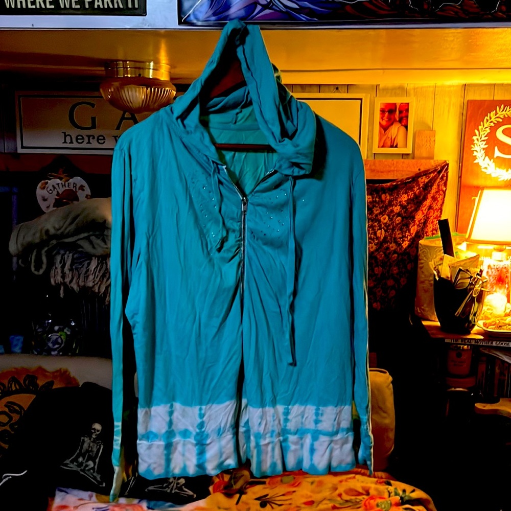 Light hoodie